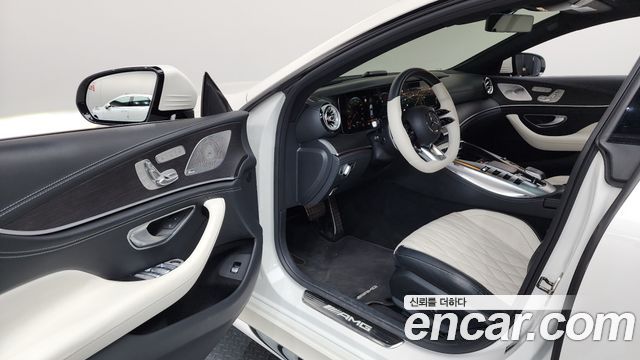 Mercedes-Benz AMG GT 2022 — photo 10