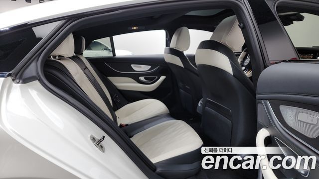 Mercedes-Benz AMG GT 2022 — photo 12
