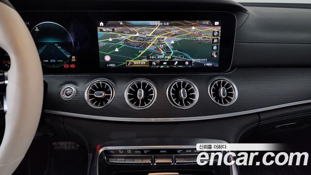 Mercedes-Benz AMG GT 2022 — photo 14
