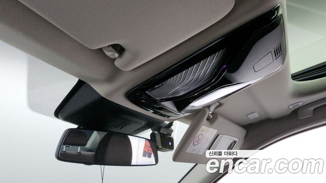 BMW 3-Series 2022 — photo 17