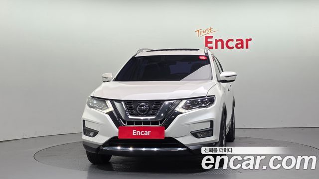 Nissan X-Trail 2018 — photo 3