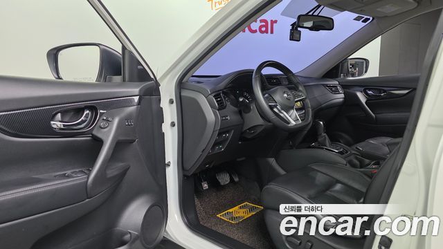Nissan X-Trail 2018 — photo 12