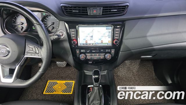 Nissan X-Trail 2018 — photo 16