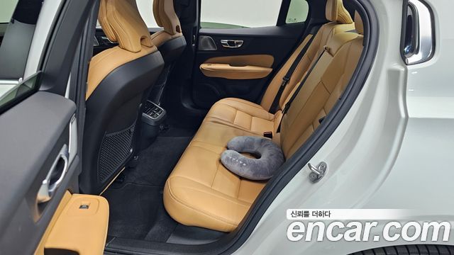 Volvo S60 2025 — photo 13