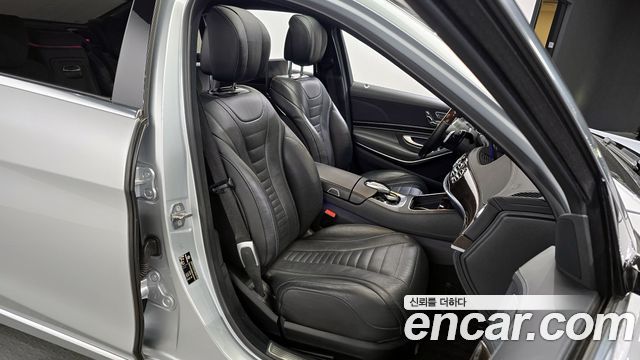 Mercedes-Benz S-Class 2020 — photo 12