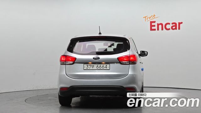 Kia Carens 2014 — photo 4