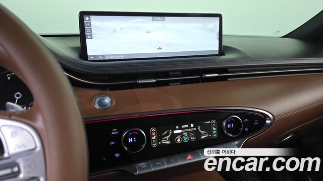Genesis GV70 2021 — photo 12