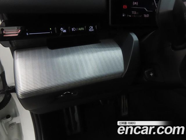 BMW 5-Series 2024 — photo 10