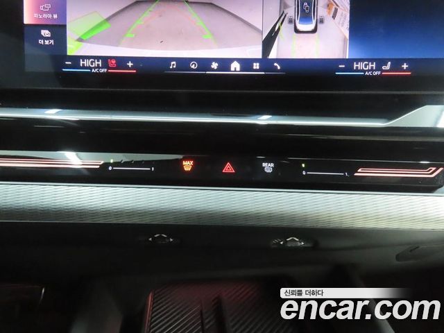 BMW 5-Series 2024 — photo 12
