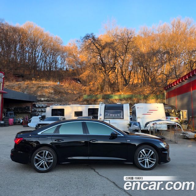 Audi A6 2022 — photo 7