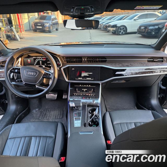 Audi A6 2022 — photo 14