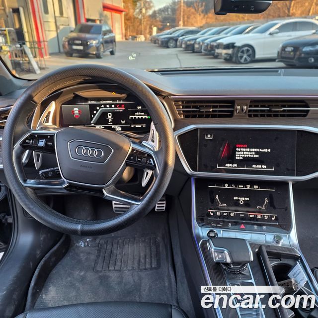 Audi A6 2022 — photo 15