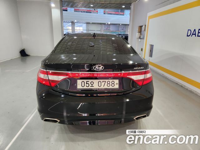 Hyundai Grandeur 2017 — photo 4