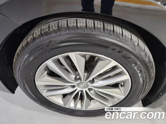 Hyundai Grandeur 2017 — photo 10