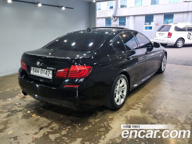 BMW 5-Series 2013 — photo 6