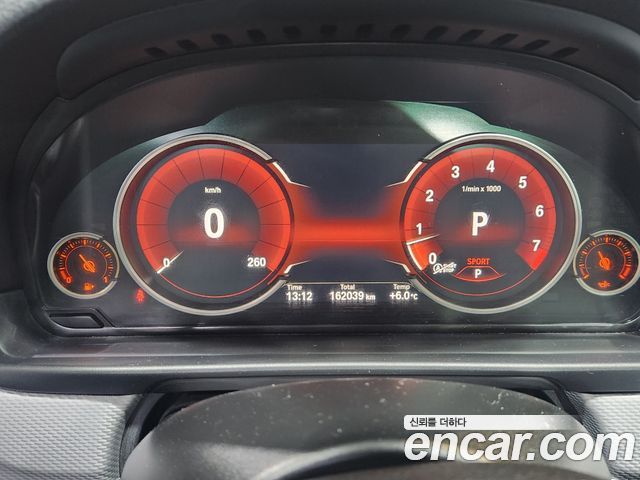 BMW 5-Series 2013 — photo 10