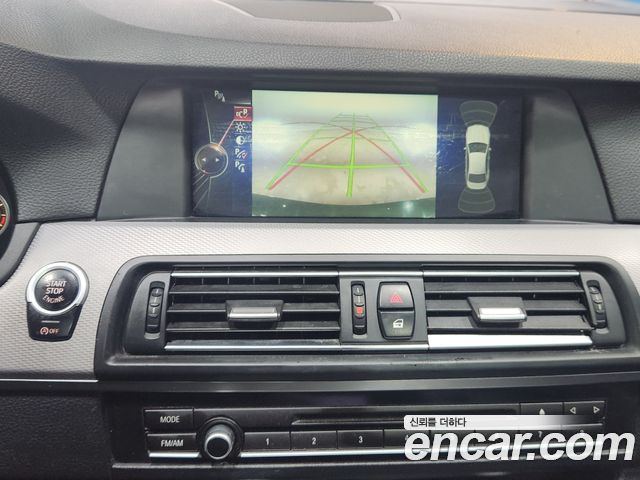 BMW 5-Series 2013 — photo 12