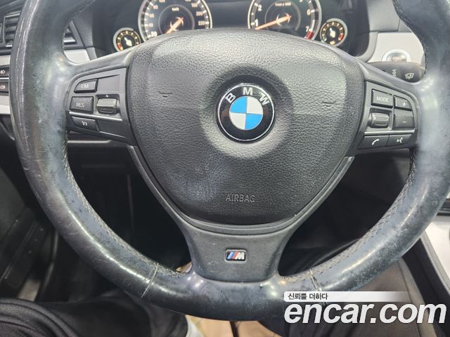 BMW 5-Series 2013 — photo 15