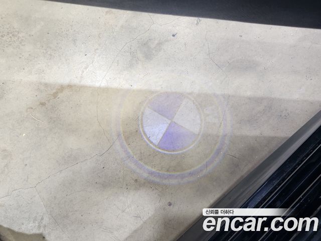 BMW 5-Series 2013 — photo 16