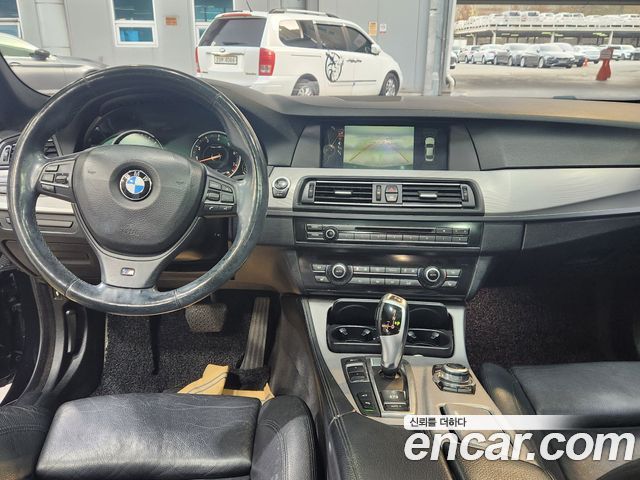 BMW 5-Series 2013 — photo 18