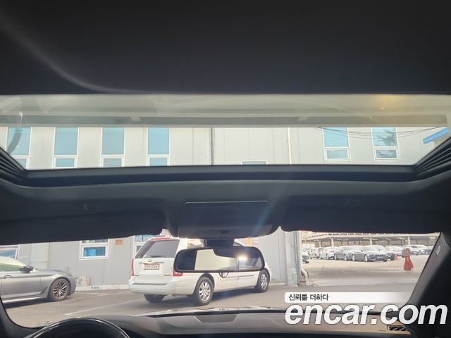 BMW 5-Series 2013 — photo 19