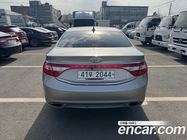 Hyundai Grandeur 2011 — photo 4