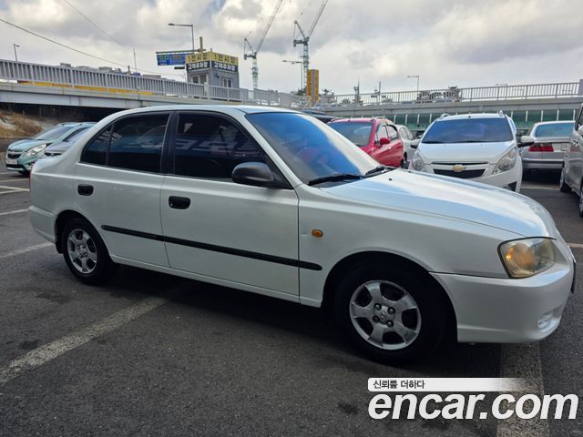 Hyundai Verna 2001 — photo 6
