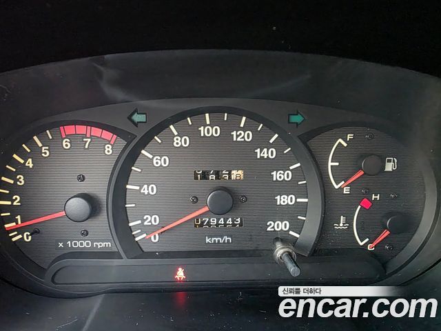 Hyundai Verna 2001 — photo 13