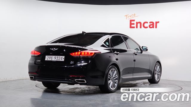Genesis G80 2017 — photo 2