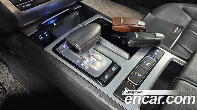 Genesis G80 2017 — photo 9