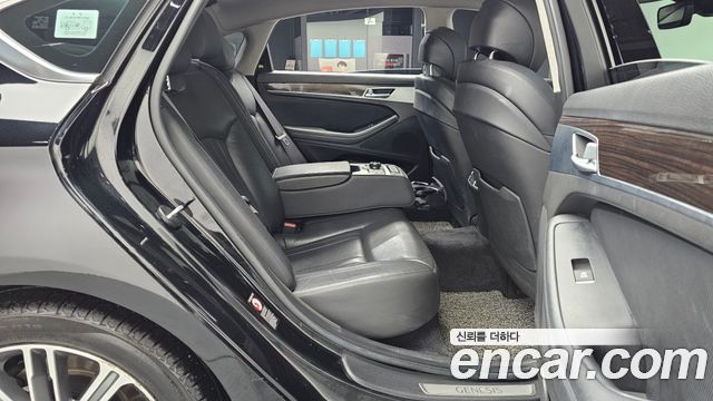 Genesis G80 2017 — photo 12