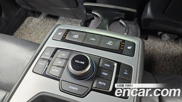 Genesis G80 2017 — photo 19