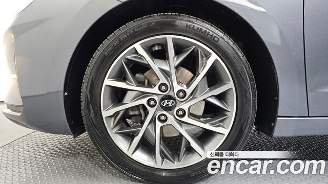 Hyundai AVANTE 2020 — photo 5