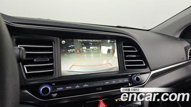 Hyundai AVANTE 2020 — photo 19