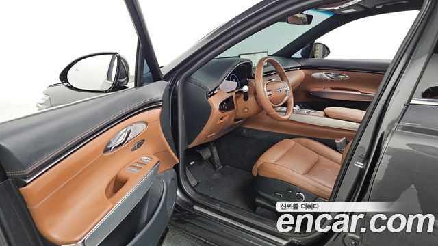 Genesis GV70 2022 — photo 10