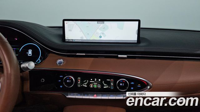 Genesis GV70 2022 — photo 14