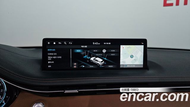 Genesis GV70 2022 — photo 16