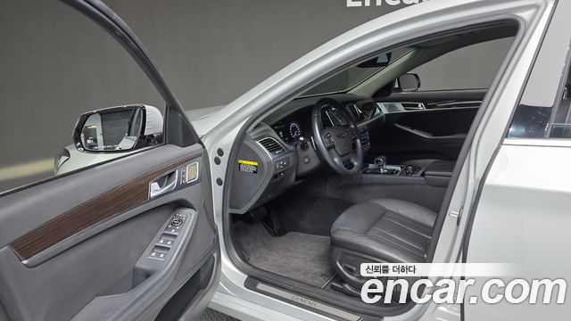 Genesis G80 2017 — photo 11