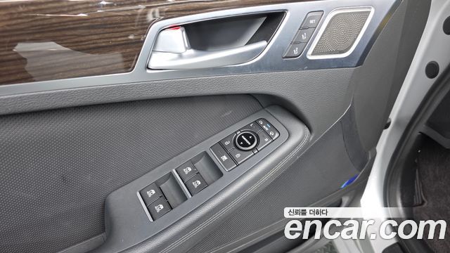 Genesis G80 2017 — photo 12
