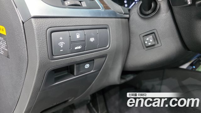 Genesis G80 2017 — photo 13