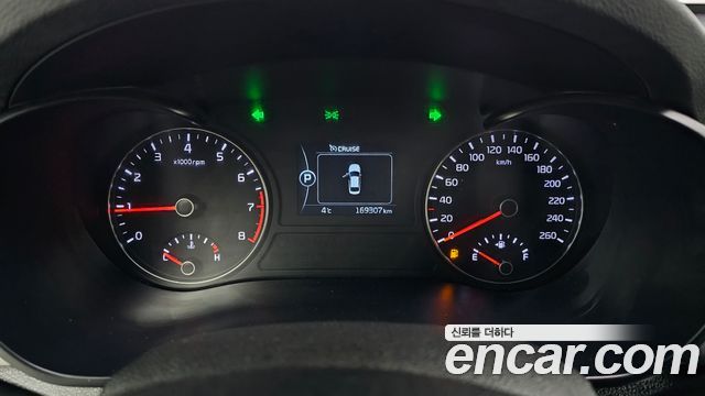 Kia K5 2016 — photo 8