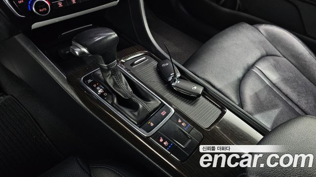 Kia K5 2016 — photo 9