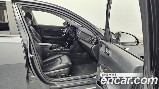 Kia K5 2016 — photo 10