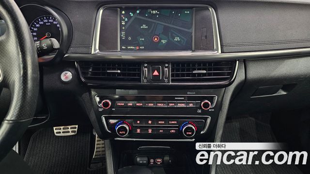 Kia K5 2016 — photo 15