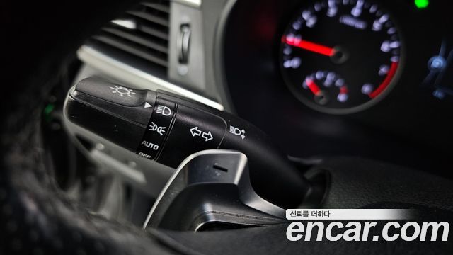 Kia K5 2016 — photo 17