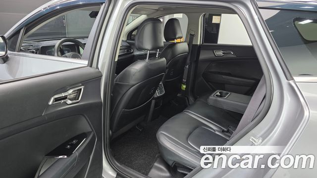 Kia Sportage 2022 — photo 11