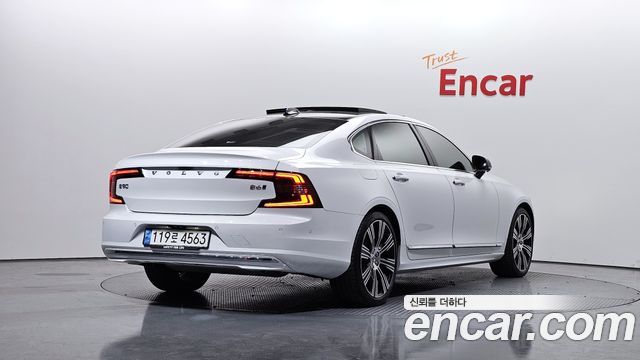 Volvo S90 2023 — photo 2
