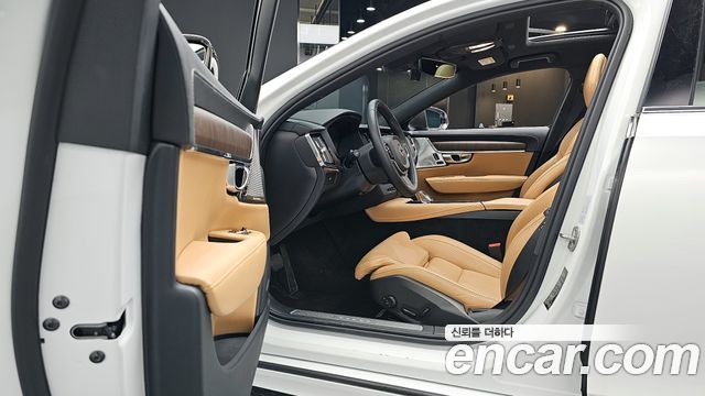 Volvo S90 2023 — photo 10