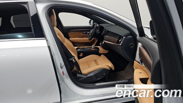 Volvo S90 2023 — photo 11