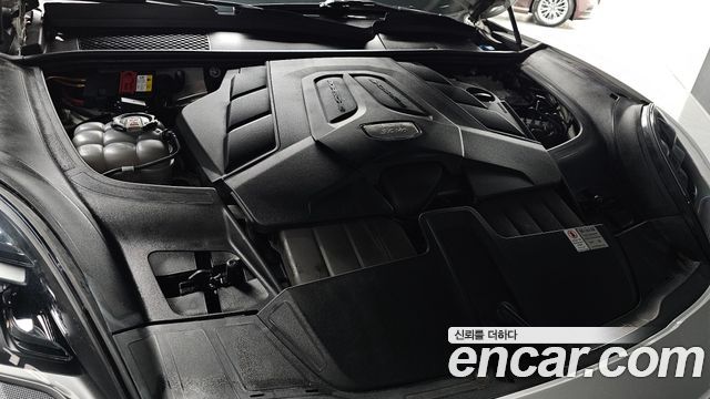 Porsche Cayenne 2021 — photo 6